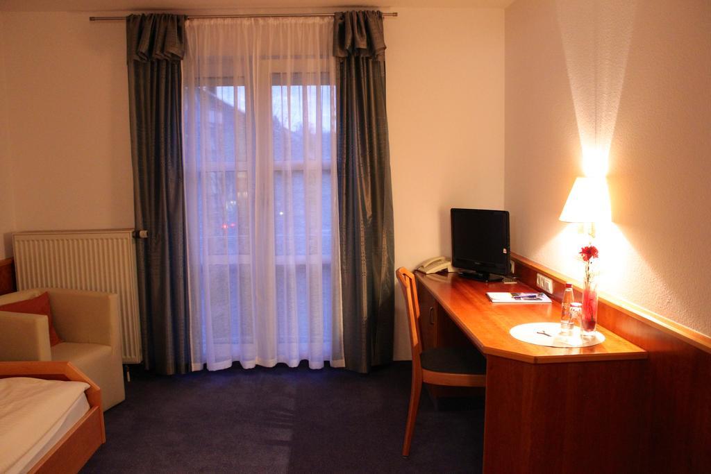 Hotel Gasthaus Bock Reichenbach an der Fils Chambre photo